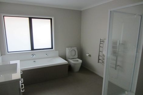 Photo of property in 18a Valley Road, Pukekohe, 2120