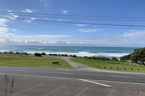 Photo of property in 62 Moana Road, Okitu, Gisborne, 4010