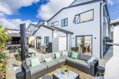 Photo of property in 6 Turutu Place, Long Bay, Auckland, 0630