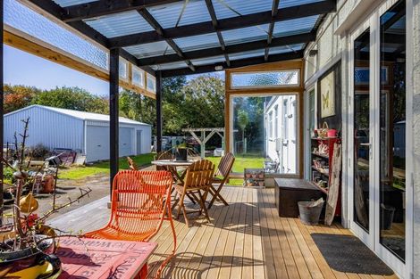 Photo of property in 330 South Road, Hawera, 4610