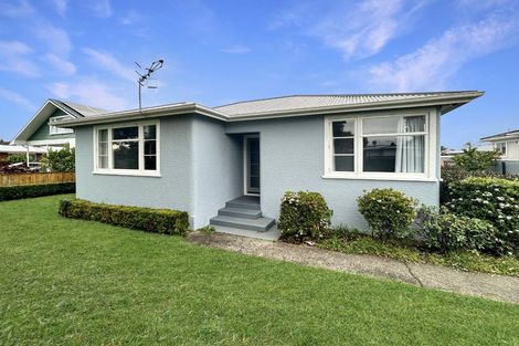 Photo of property in 19 College Street, Awapuni, Palmerston North, 4412