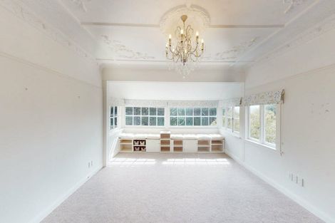 Photo of property in 120 Sutherland Road, Melrose, Wellington, 6023