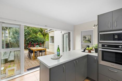 Photo of property in 76a Wai-iti Crescent, Woburn, Lower Hutt, 5010