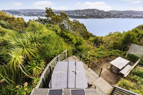 Photo of property in 115a Akaroa Drive, Maupuia, Wellington, 6022