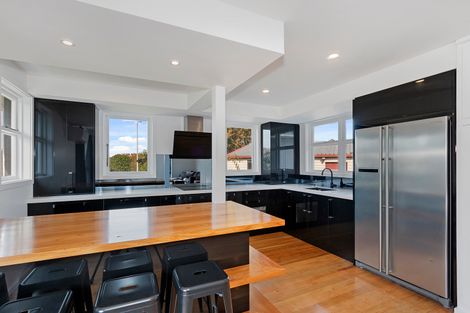 Photo of property in 9 Oakhampton Street, Hornby, Christchurch, 8042