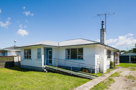 Photo of property in 19 Riperata Street, Riverdale, Gisborne, 4010
