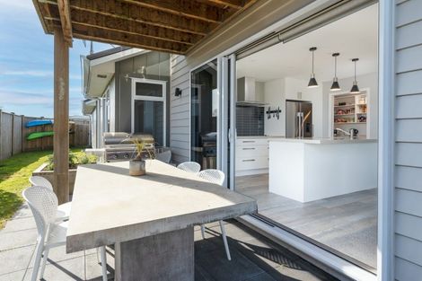 Photo of property in 66 Huka Heights Drive, Rangatira Park, Taupo, 3330