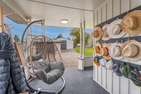 Photo of property in 30 Timaru Road, Waimate, 7924