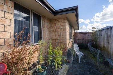Photo of property in 2a Burrows Place, Frankton, Hamilton, 3204