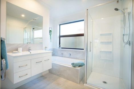 Photo of property in 28 Tiwhatiwha Crescent, Kawerau, 3127