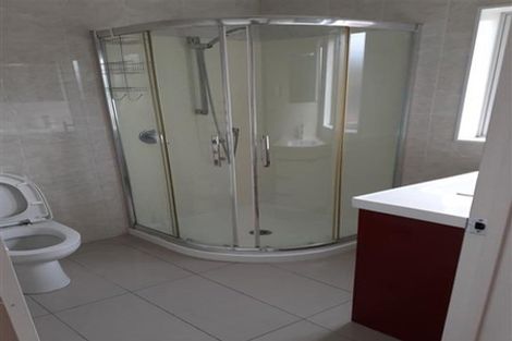 Photo of property in 57 Wilsher Crescent, Henderson, Auckland, 0612