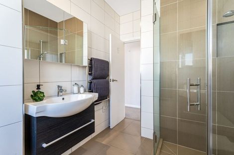 Photo of property in 23 Lucknow Terrace, Khandallah, Wellington, 6035