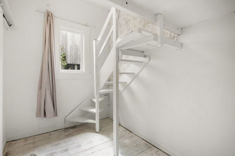 Photo of property in 9 Mortimer Terrace, Aro Valley, Wellington, 6021