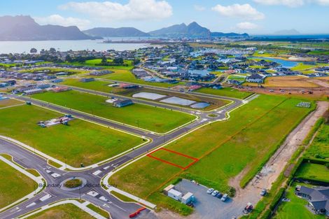 Photo of property in 59 Te Taniwha Road, One Tree Point, 0118