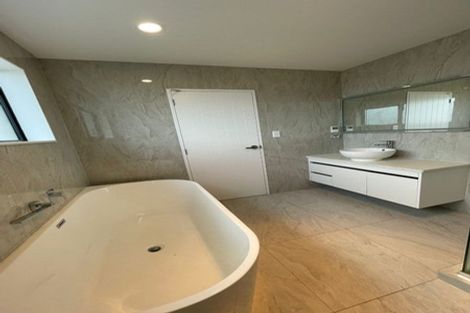 Photo of property in 35 Cloonlyon Drive, Flat Bush, Auckland, 2019