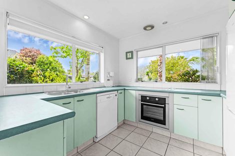 Photo of property in 70 Tington Avenue, Wattle Downs, Auckland, 2103