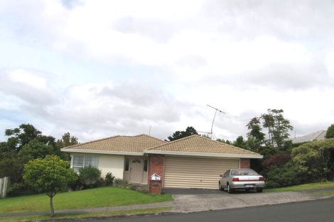 Photo of property in 6 Bluebird Crescent, Unsworth Heights, Auckland, 0632