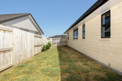 Photo of property in 9 Kahuparere Crescent, Pyes Pa, Tauranga, 3112