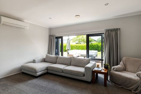 Photo of property in 13 Mangakoea Place, St Andrews, Hamilton, 3200