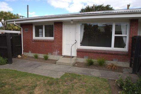 Photo of property in 4/7a Curletts Road, Sockburn, Christchurch, 8042