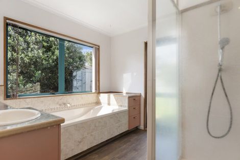 Photo of property in 15 Belmont Rise, Katikati, 3129