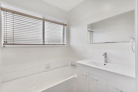 Photo of property in 1/5 Ashdown Place, Pahurehure, Papakura, 2113