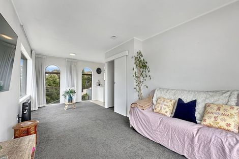 Photo of property in 2/5 Manaia Place, Mairangi Bay, Auckland, 0630