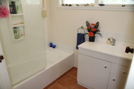 Photo of property in 13 Brougham Street, Westport, 7825