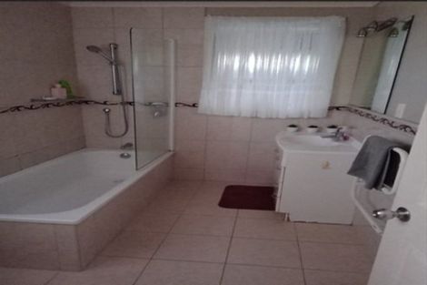 Photo of property in 8 Careen Grove, Gulf Harbour, Whangaparaoa, 0930