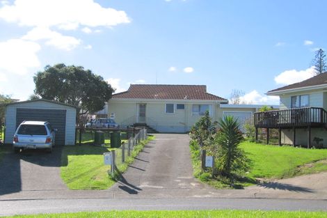 Photo of property in 22 Caserta Place, Clover Park, Auckland, 2023