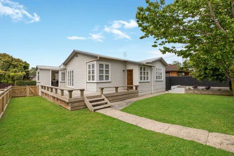 Photo of property in 1/56 East Street, Papakura, 2110