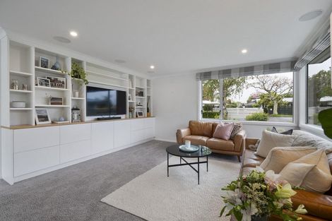Photo of property in 467 Ruahine Street, Terrace End, Palmerston North, 4410