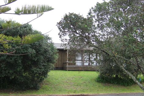 Photo of property in 15 St Anne Place, Omaha, 0986