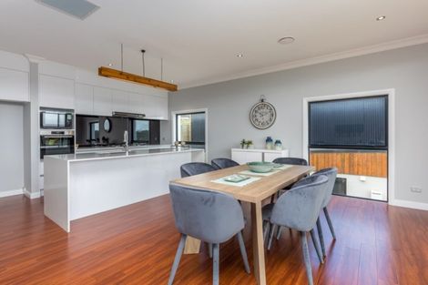 Photo of property in 7 Boutique Way, Orewa, 0931