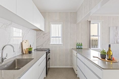 Photo of property in 20 Princes Street, Fitzroy, New Plymouth, 4312