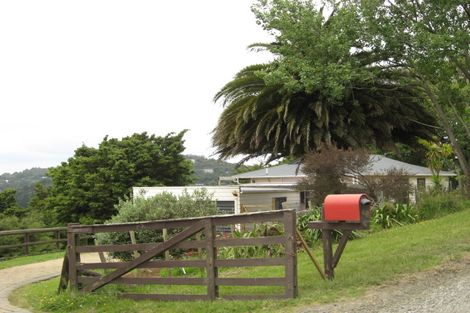 Photo of property in 46 Hamilton Road, Waimauku, 0881