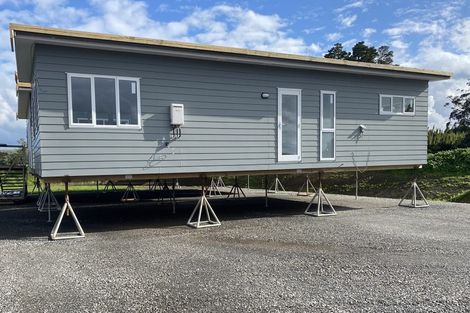 Photo of property in 12a Waterview Place, Haruru, 0204