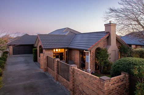 Photo of property in 17 Evergreen Place, Parklands, Christchurch, 8083