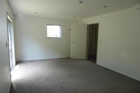 Photo of property in 42 Saddleback Grove, Karori, Wellington, 6012