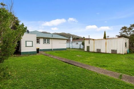 Photo of property in 34 Findlay Street, Tawa, Wellington, 5028