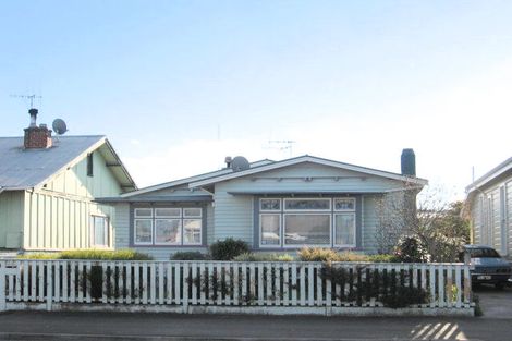 Photo of property in 15 Latham Street, Napier South, Napier, 4110