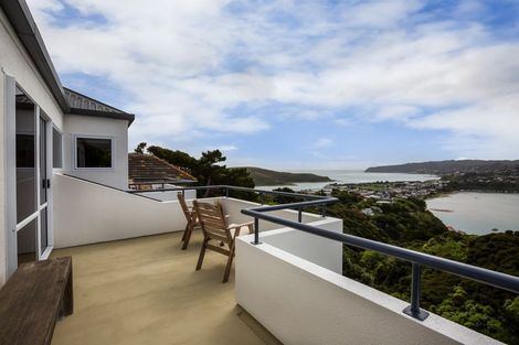 Photo of property in 37 Kahu Road, Paremata, Porirua, 5024