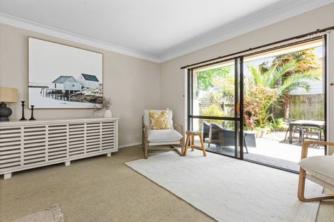 Photo of property in 2/409 Knight Street, Hastings, 4122