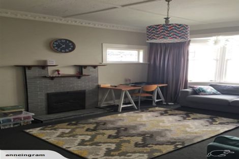 Photo of property in 23 Severn Street, Island Bay, Wellington, 6023