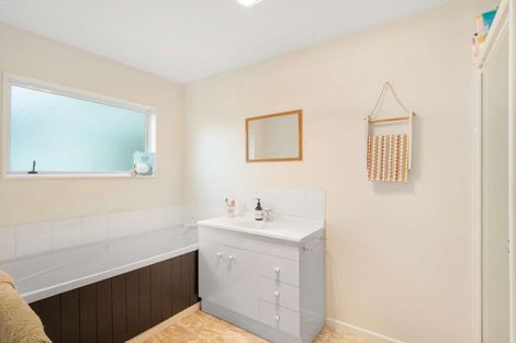 Photo of property in 10 Singleton Street, Waikari, 7420