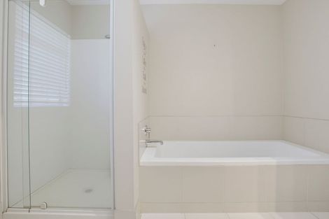 Photo of property in 48 Gillies Avenue, Taupo, 3330