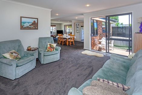 Photo of property in 16 Cobham Lane, Whitianga, 3510