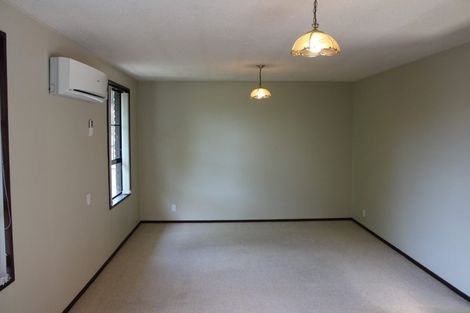 Photo of property in 48 Bellingham Place, Avonhead, Christchurch, 8042