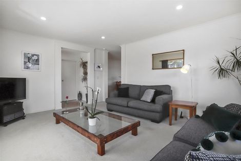 Photo of property in 7 Richfield Crescent, Westgate, Auckland, 0614