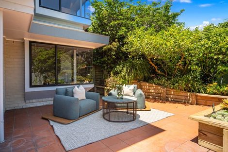 Photo of property in 1/33 Argo Drive, Half Moon Bay, Auckland, 2012